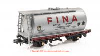 NR76P Peco Tank Wagon in Fina Motor Spirit livery